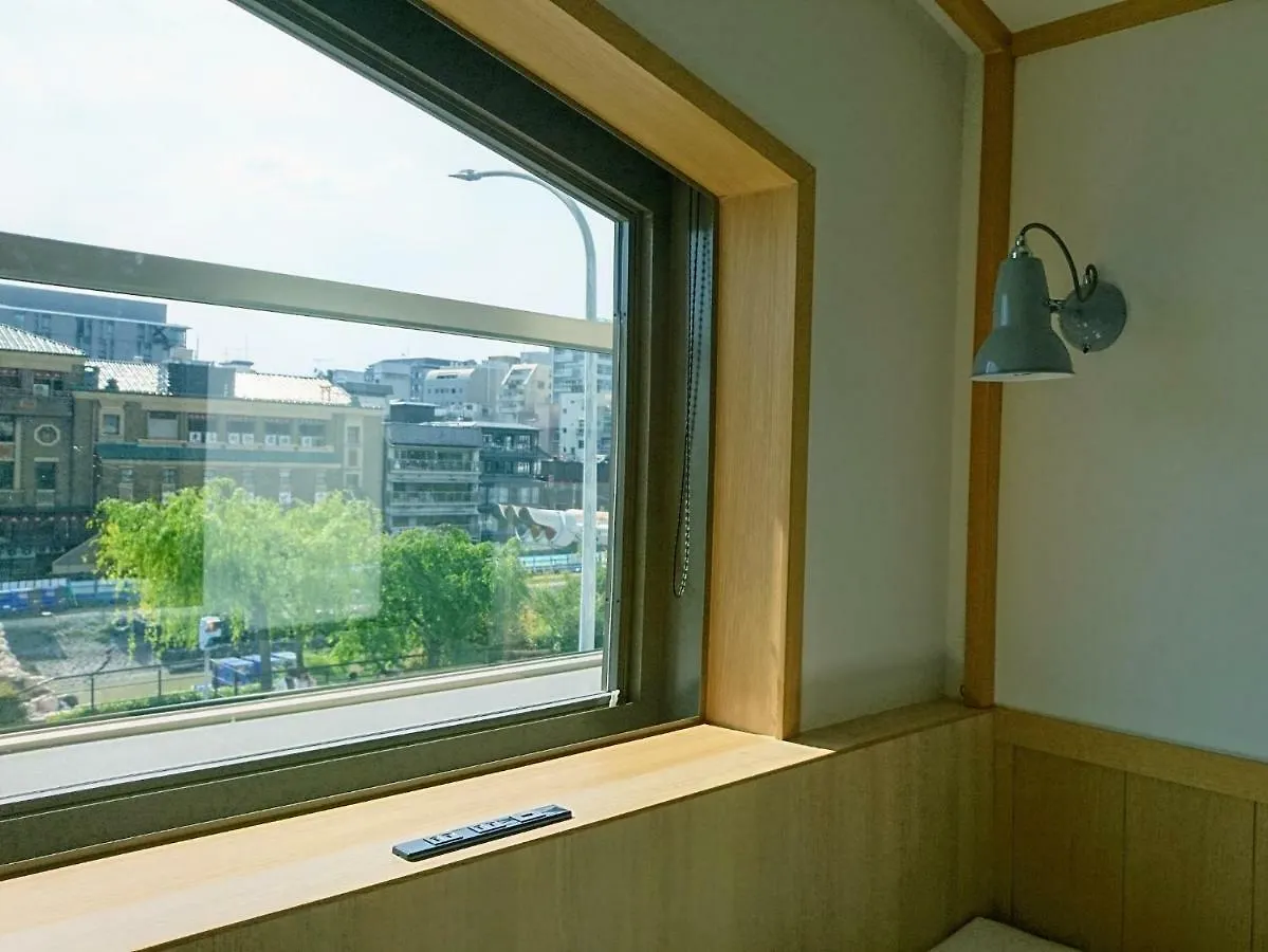 Cafetel Kyoto Sanjo For Ladies ホステル